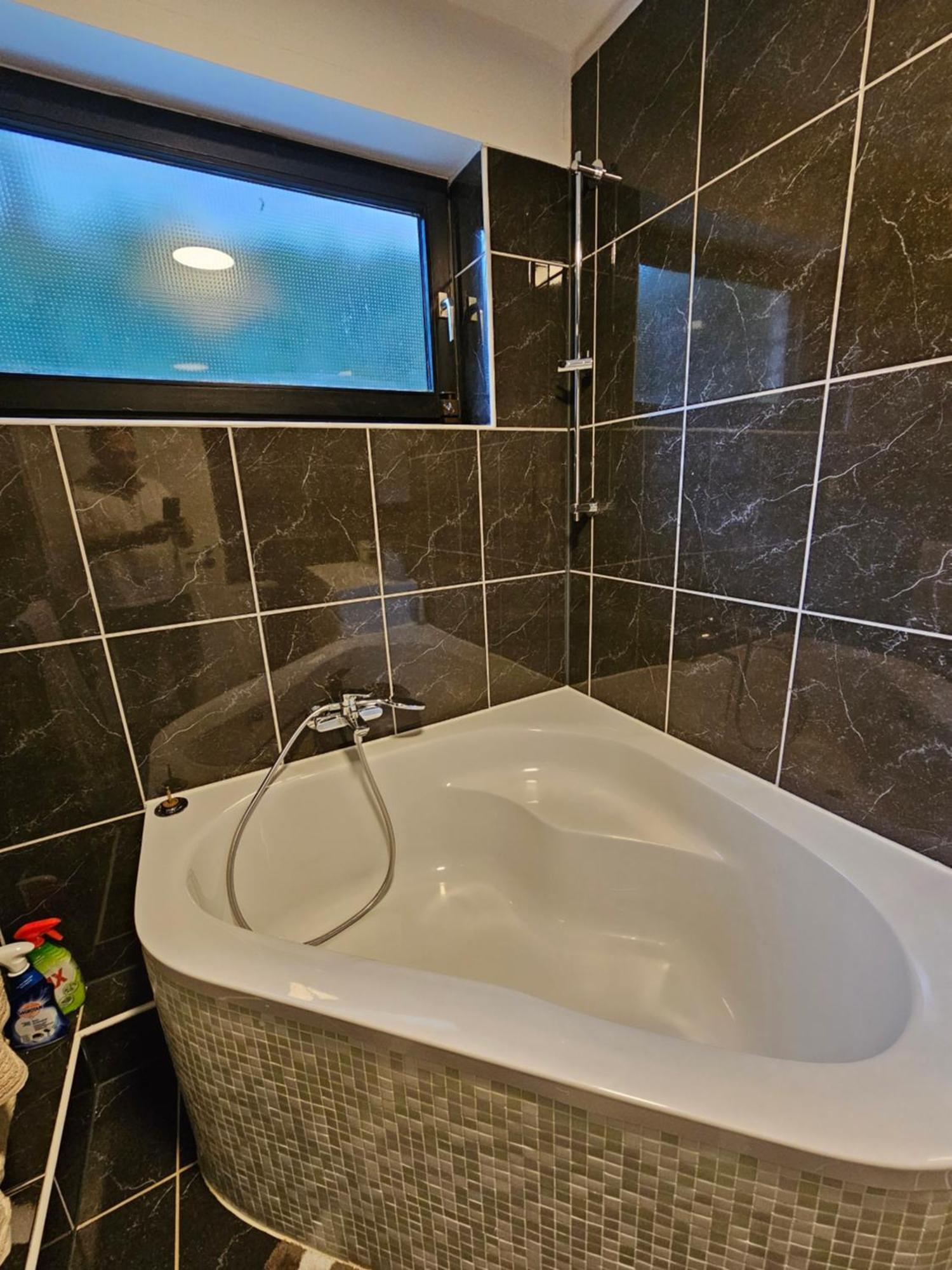 Appartement Maisonette In Koelner Villenviertel