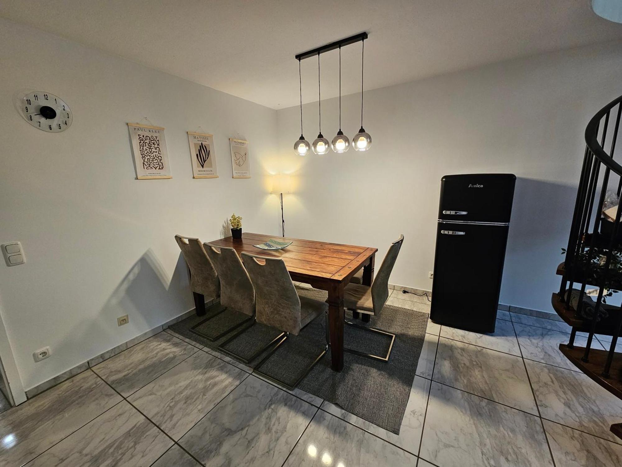 Appartement Maisonette In Koelner Villenviertel